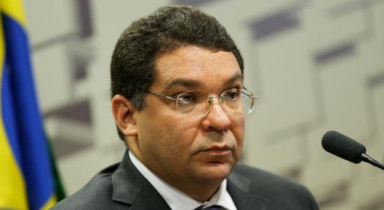 Mercado sinaliza acreditar no ajuste fiscal, diz Mansueto