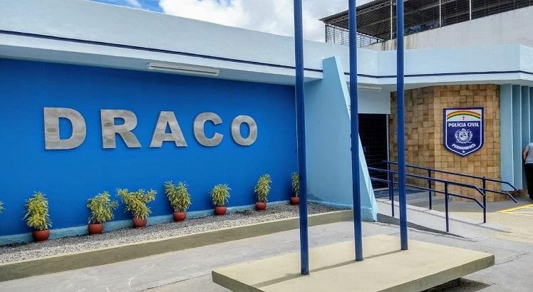 Polícia investiga organização que age há 13 anos em Pernambuco e pode ter fraudado licitações de várias prefeituras, governo e legislativo
