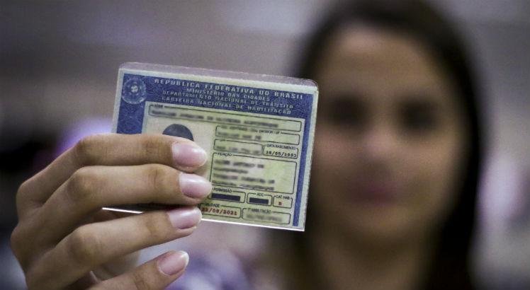 Polícia Federal alerta para golpe da CNH social gratuita que visa roubar dados e fraudes financeiras; veja cuidados