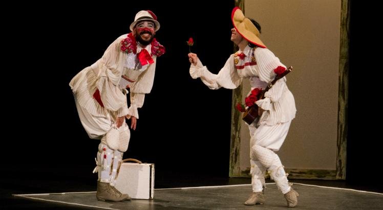 'Abrazo' ganha única sessão no Teatro Apolo
