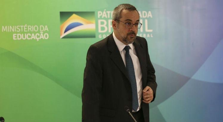 MEC não apoia proposta que prevê 40% de recursos da União ao Fundeb