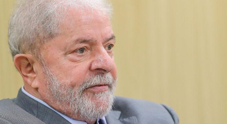 A defesa do petista argumenta que as conversas vazadas comprovam que houve parcialidade de Moro e dos procuradores de Curitiba