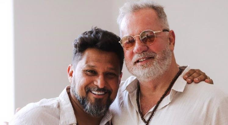 Luiz Fernando Guimarães se casa com companheiro após 20 anos