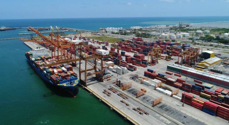 Suape ocupa a 6ª colocação entre os maiores portos movimentadores de carga do País