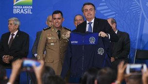 Katarina Moraes com Agências