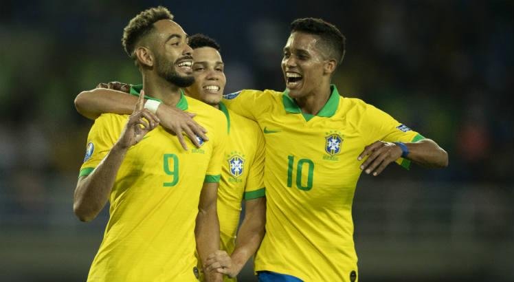 Fifa aumenta limite de idade para atletas do futebol masculino para Jogos de Tóquio