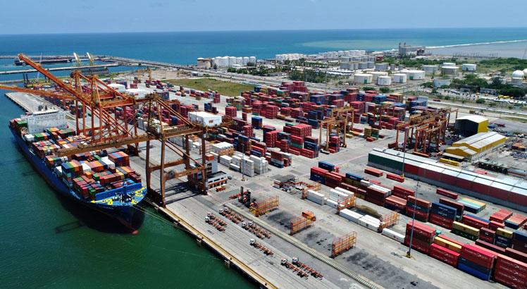 Em 2020, o porto movimentou o total de 25,6 milhões de toneladas de cargas, alcançando seu recorde histórico