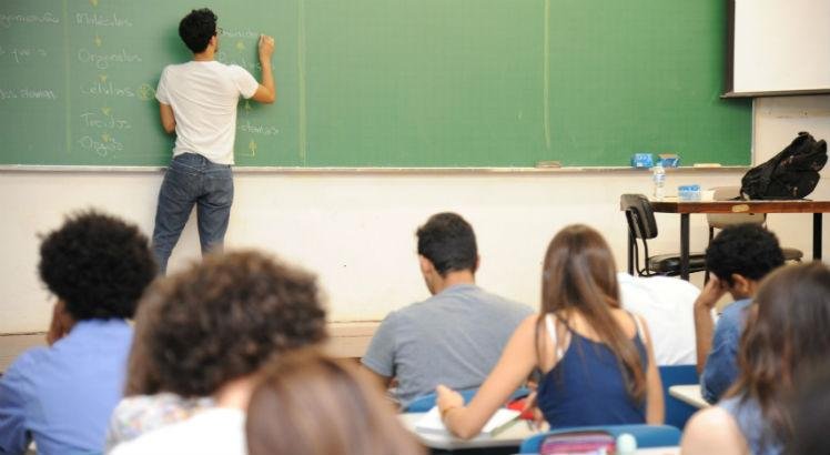 Foto da capa: Enem e Educação