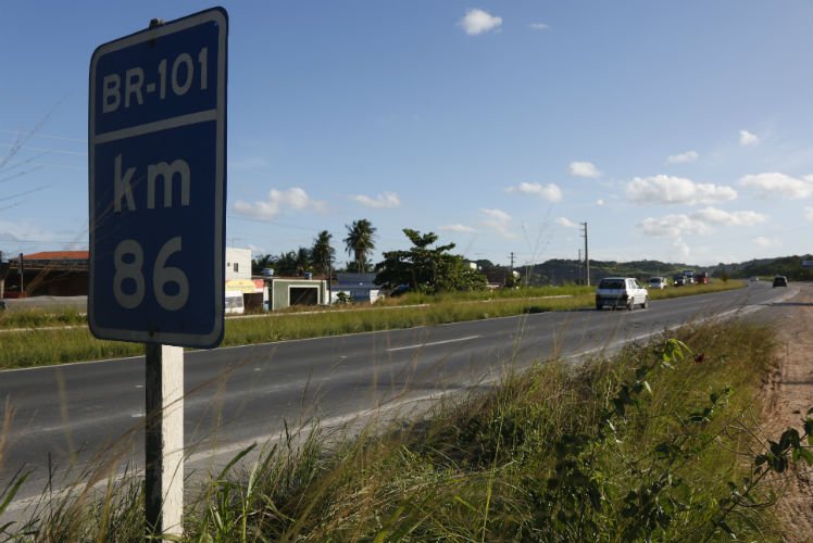 Trecho mais perigoso em quantidade de mortes fica na variante que a BR-101 faz de Pontezinha, no Cabo de Santo Agostinho. Fotos: Diego Nigro/JC Imagem