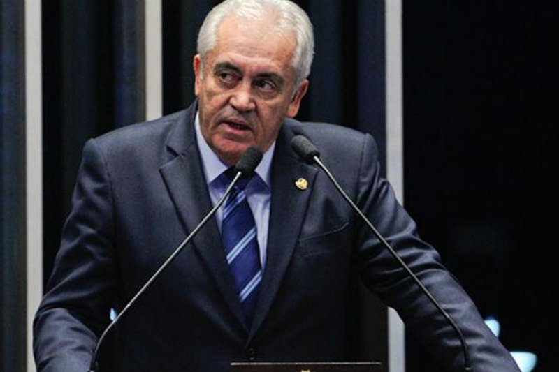 Otto Alencar é presidente da CCJ do Senado