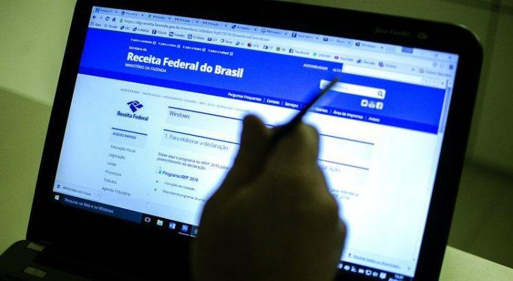 Para declarar o Imposto de Renda, o contribuinte deve fazer o download do programa que est&aacute; dispon&iacute;vel na p&aacute;gina da Receita Federal