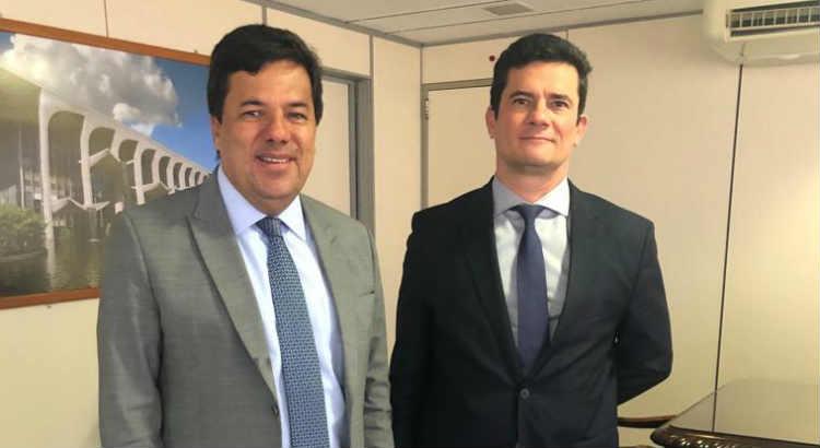 Os ex-ministros Mendon&ccedil;a Filho (DEM) e Sergio Moro (Podemos)