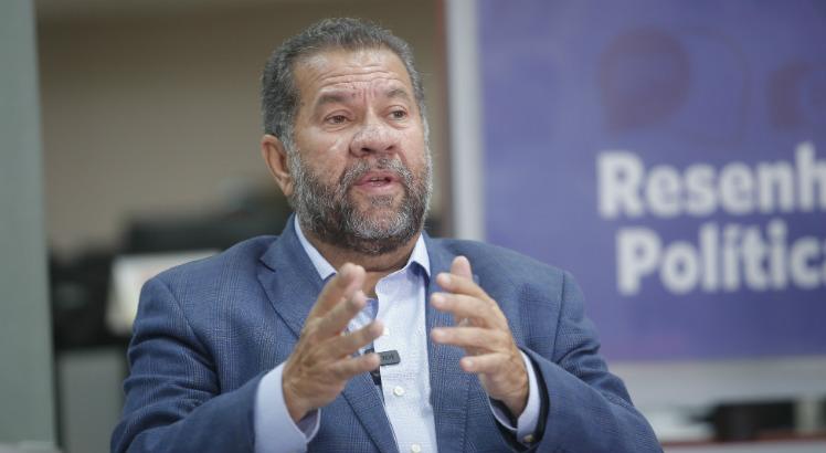 Com a decisão da bancada do PDT na Câmara Federal em votar contrária a aprovação da PEC dos Precatórios, Carlos Lupi afirma que atrito no partido é questão superada