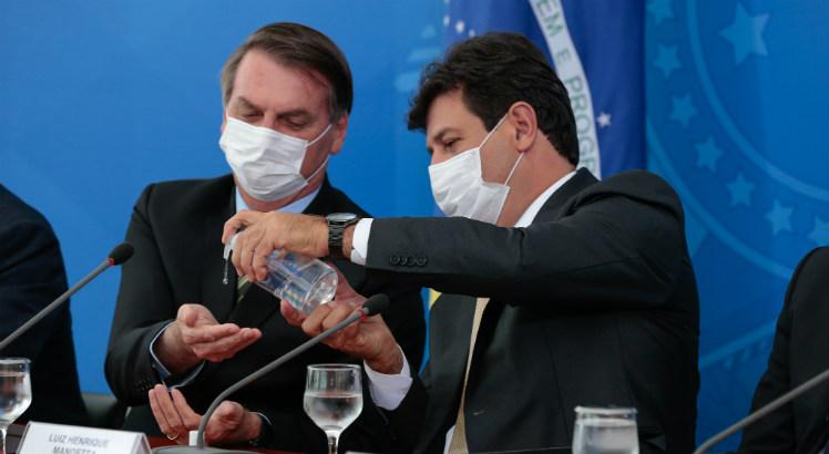 Jair Bolsonaro e o ex-ministro da Saúde, Luiz Henrique Mandetta (Foto: Carolina Antunes/Presidência da República)