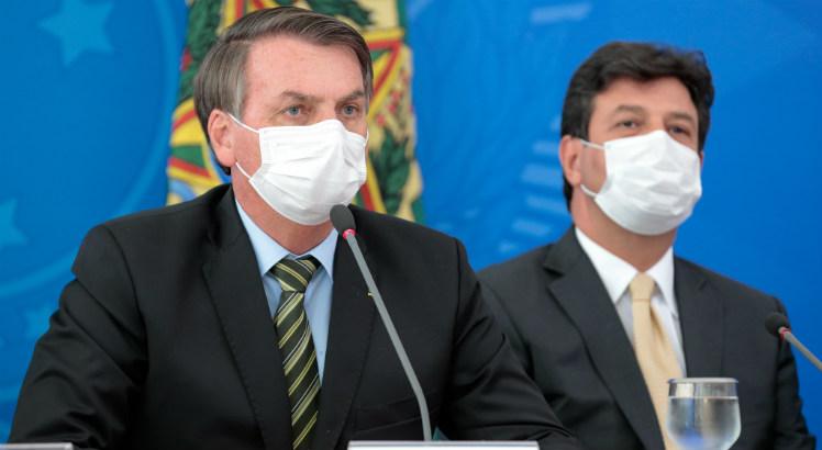 Jair Bolsonaro e o ministro da Saúde, Luiz Henrique Mandetta (Foto: Carolina Antunes/Presidência da República)