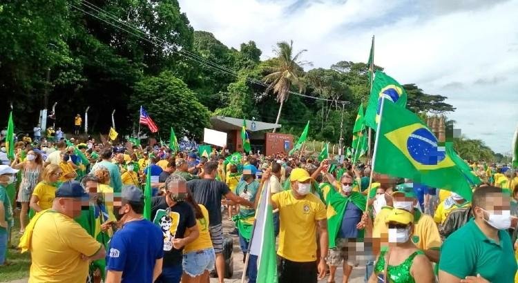 BOLSONARISTAS Apoiadores do ex-presidente Bolsonaro ainda realizam atos em frente a quart&eacute;is