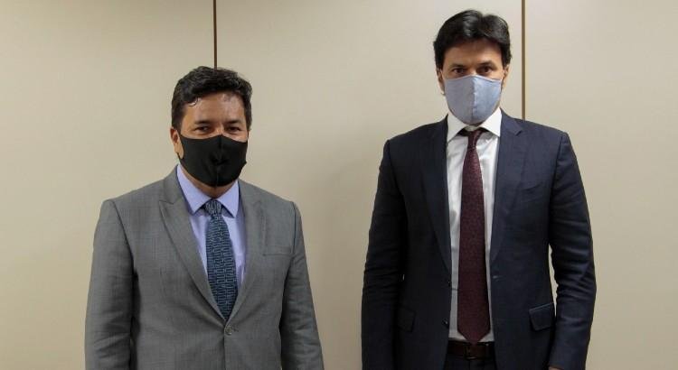 Mendonça discute com ministro das Comunicações projeto de internet de alta velocidade a escolas do Recife