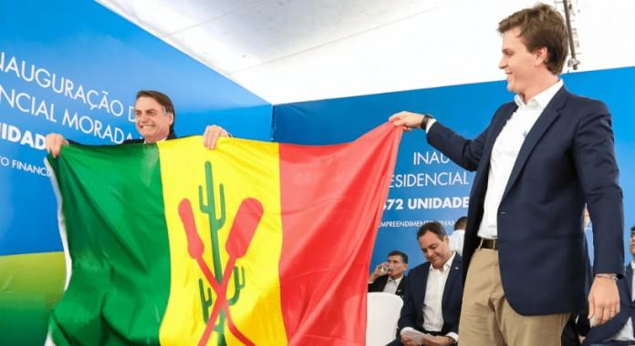 Bolsonaro e Miguel Coelho em Petrolina em 2019. (Foto: Presid&ecirc;ncia da Rep&uacute;blica/Divulga&ccedil;&atilde;o)

