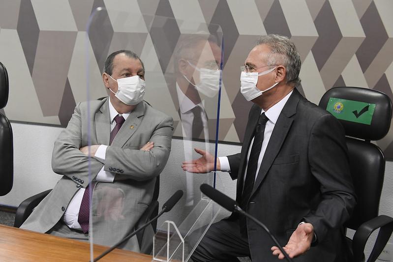 Presidente da CPI da Pandemia, senador Omar Aziz (PSD-AM), e o relator da CPI da Pandemia, senador Renan Calheiros (MDB-AL). Foto: Jefferson Rudy/Agência Senado