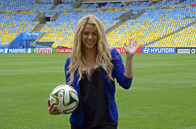 Shakira lan&ccedil;ou a m&uacute;sica Waka-Waka para a Copa do Mundo de 2010