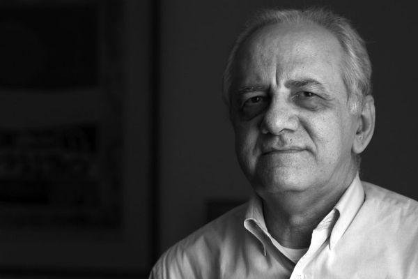 Evaldo Cabral de Mello deverá ocupar a cadeira de João Ubaldo Ribeiro