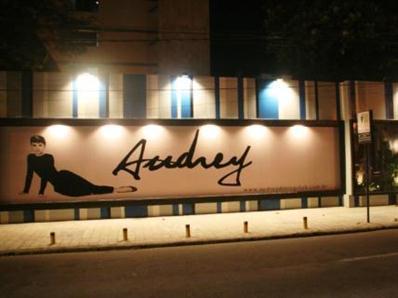 audrey-dining-club-3819122395867803