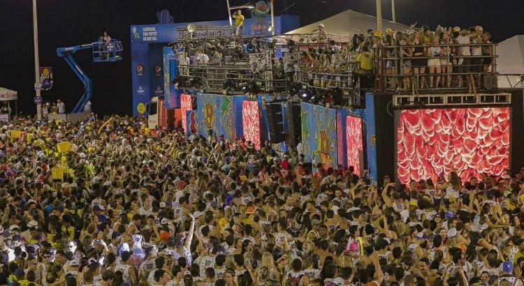 Carnaval em Salvador retorna ap&oacute;s dois anos de pandemia 