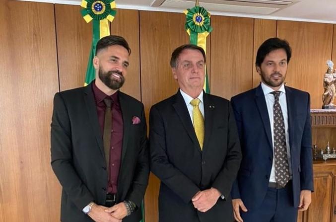 Latino foi ao encontro de Bolsonaro (Foto: Reprodução/Instagram)