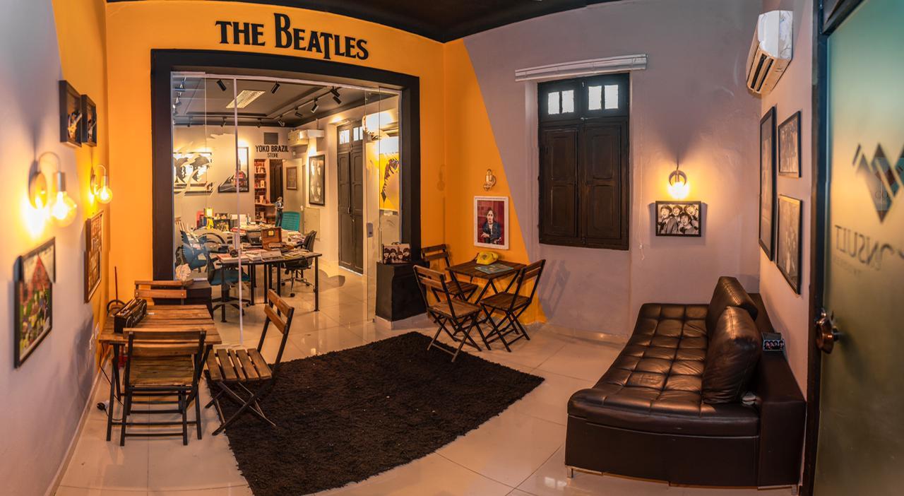 Loja Yoko Brazil fica no Beatles Lounge Brazil (Imagem: Divulgação)