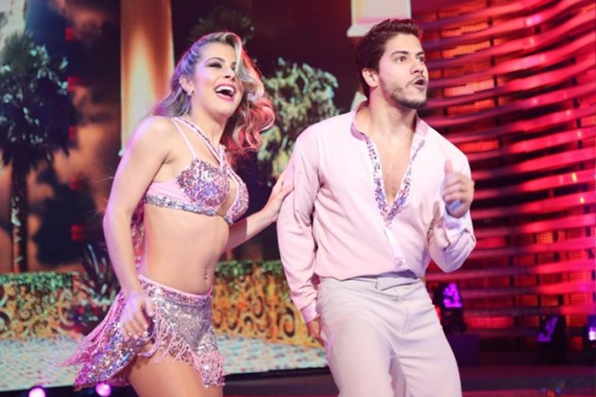 Arthur Aguiar na dança dos famosos, em 2015 (Imagem: Reprodução/Globo)