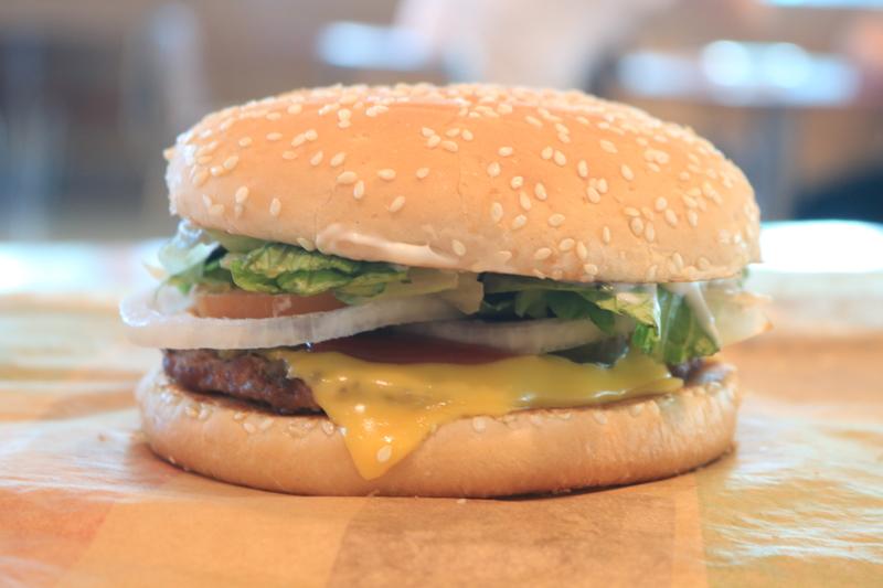 Burger King liderou o ranking das reclama&ccedil;&otilde;es de propaganda enganosa entre as redes de fast-food no Brasil, seguido pelo concorrente McDonald's