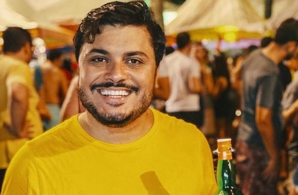 Marcos André é o criador da página 'Esse Dia Foi Foda' (Foto: Reprodução/Instagram)