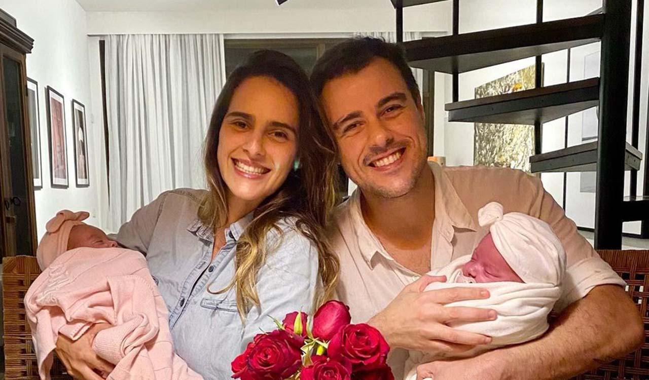 Marcella Fogaça e Joaquim Lopes com as filhas gêmeas - Crédito: Reprodução / Instagram 