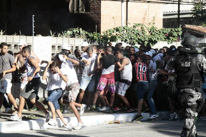 Análise: a violência no futebol e o Todos com a Nota