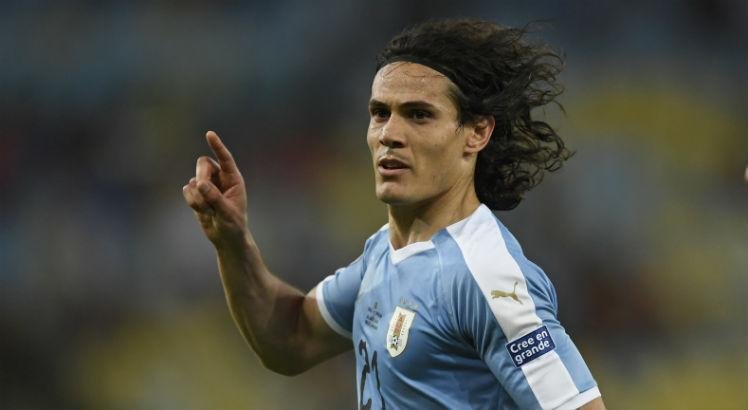 Cavani anuncia aposentadoria da sele&ccedil;&atilde;o uruguaia