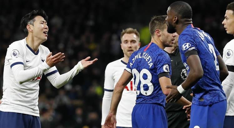 Zagueiro do Chelsea, R&uuml;diger, pode deixar o Chelsea.