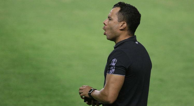 Jair Ventura comanda o Sport na estreia pela Copa do Nordeste. Foto: Alexandre Gondim/JC Imagem