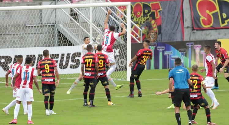 Sport e Náutico empataram por 1x1 o primeiro jogo da final do Pernambucano. Foto: Alexandre Gondim/JC Imagem
