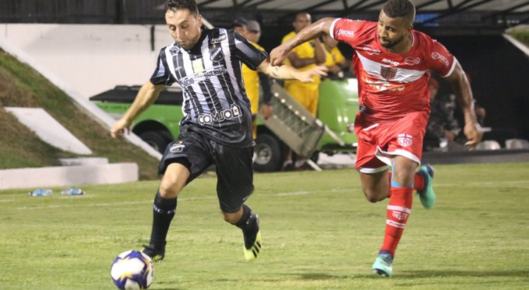 Apesar das chances criadas, as equipes não conseguiram sair do zero. Foto Andrei Torres/ABC FC