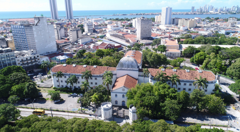 Vista a&eacute;rea da Casa da Cultura, no Recife.