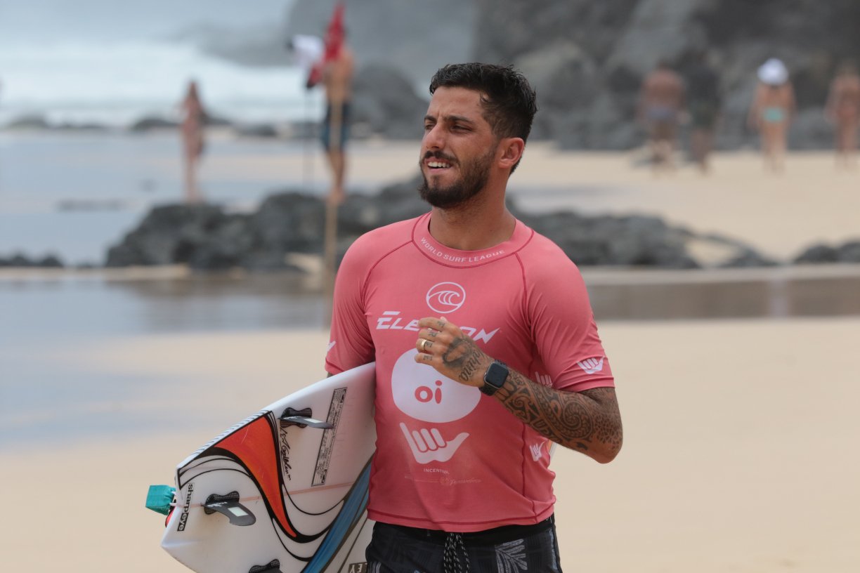 ASSISTA A FINAL DO MUNDIAL DE SURF: Veja horário e ONDE VAI PASSAR AO VIVO a final da WSL com Filipinho e Chumbinho na água