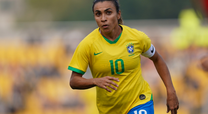 Marta fez hist&oacute;ria no futebol feminino com a camisa do Brasil