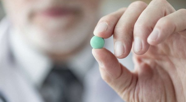 Veja quais remédios têm ibuprofeno e cortisona, substâncias não recomendadas contra o coronavírus