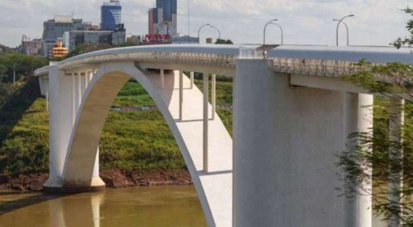 Ponte da Amizade, na fronteira do Brasil com o Paraguai
