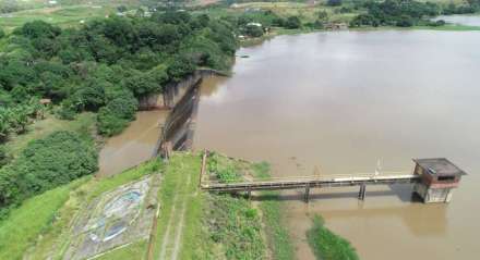 Vista aérea da barragem de Duas Unas, em Jaboatão dos Guararapes, Pernambuco.
Data: 10/5/2018