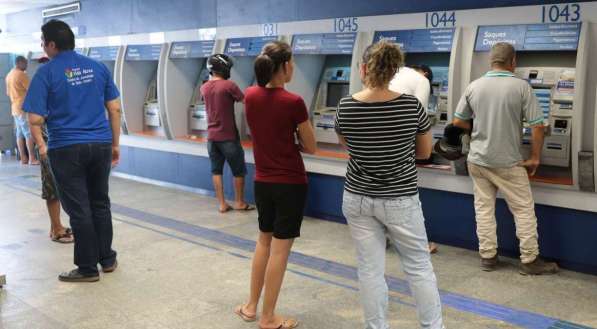 LIBERADOS | Bancos, lotéricas e clínicas estão autorizados a funcionar dentro de shoppings
