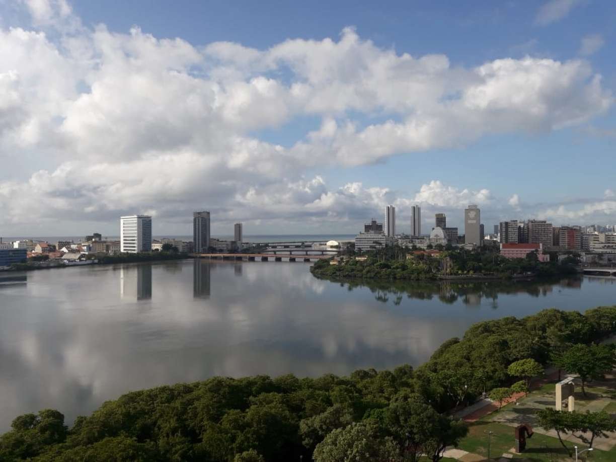 Foto ilustrativa do c&eacute;u do Recife