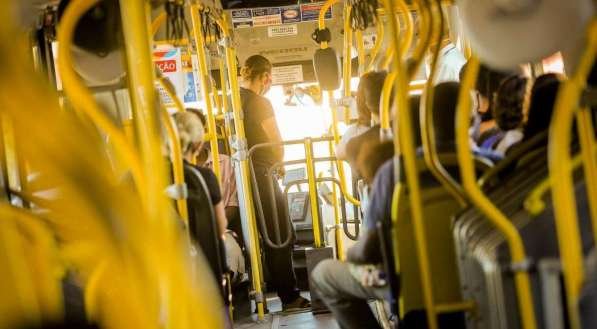 Depois da queda, o coice. Essa é a situação do transporte público no Brasil
