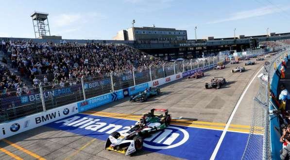 Alastair Staley/FIA/Formula E