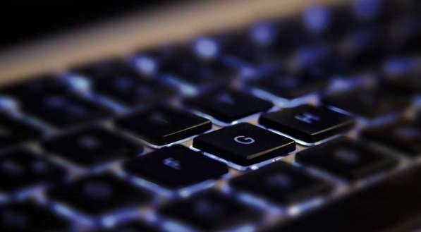 Computadores serão doados aos alunos do Compaz Ariano Suassuna, na Zona Oeste do Recife 